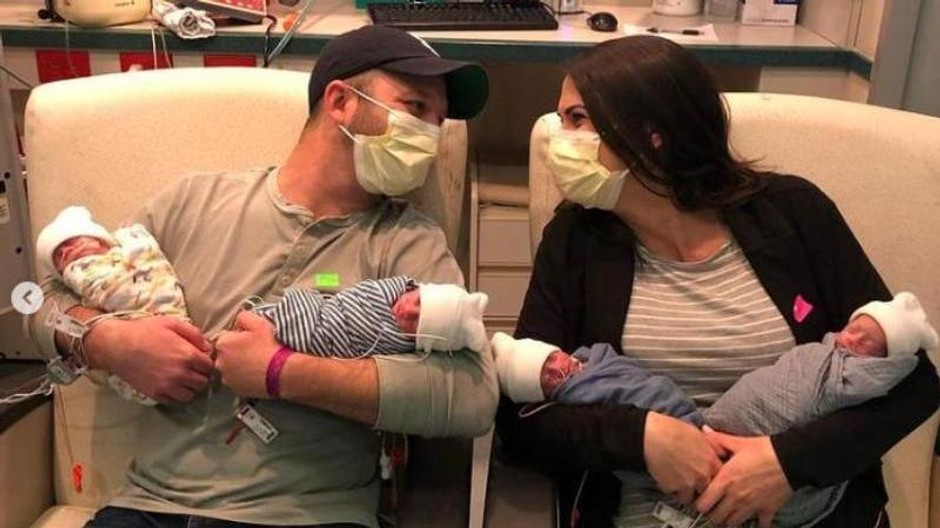 Screenshot 2021-12-02 at 13-41-16  themarrthemerrier je na Instagram • Má 79,1 tis sledovateľov