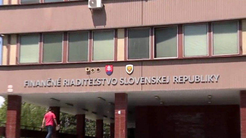 Finančná správa rieši vážny problém. Pre technickú chybu sa otvorili účtovníctva