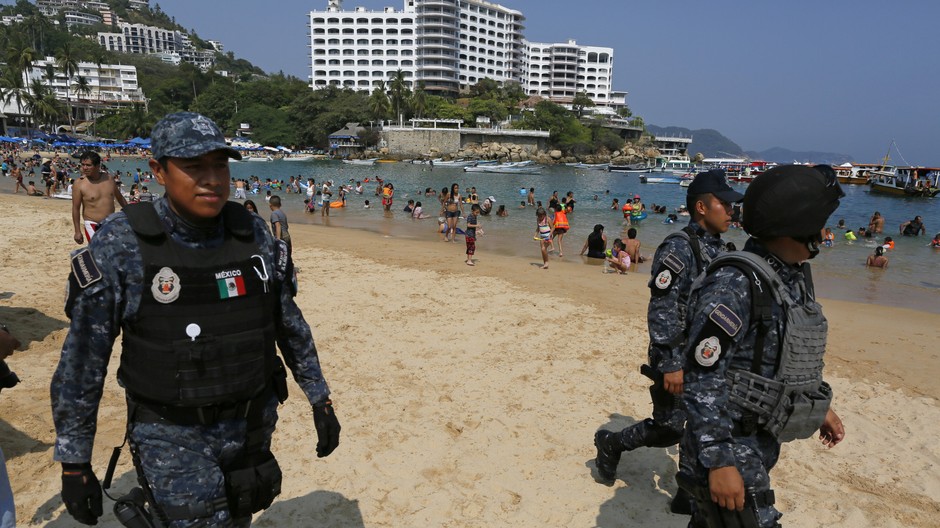 Mexiko Acapulco vojaci