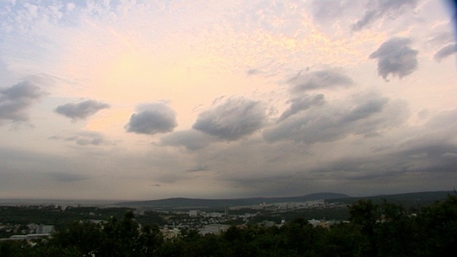 Bratislava mraky, zmráka sa, obloha