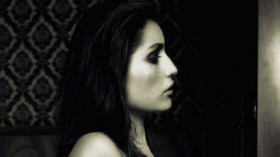 Laeticia Casta nahá