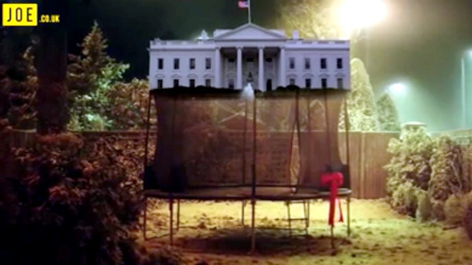 Biely dom, video, Hillary, Donald