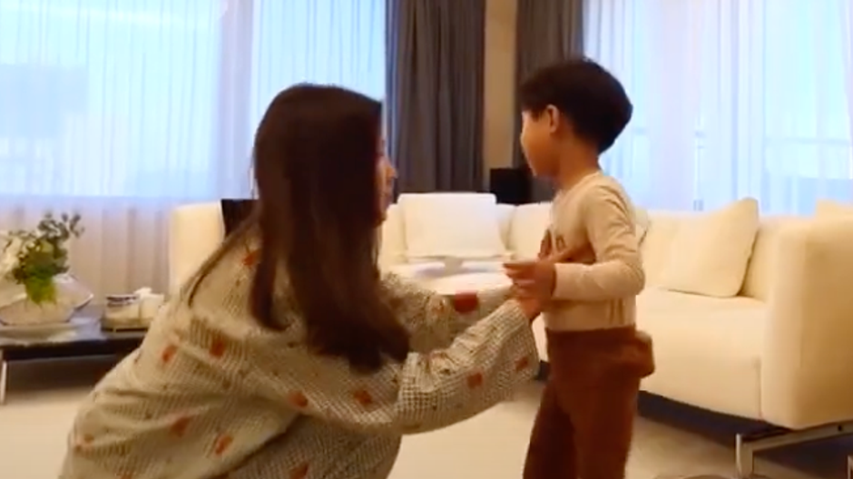 Lee Si-young so synom