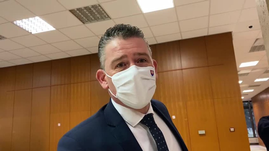 [multi] Minister vnútra Roman Mikulec 835