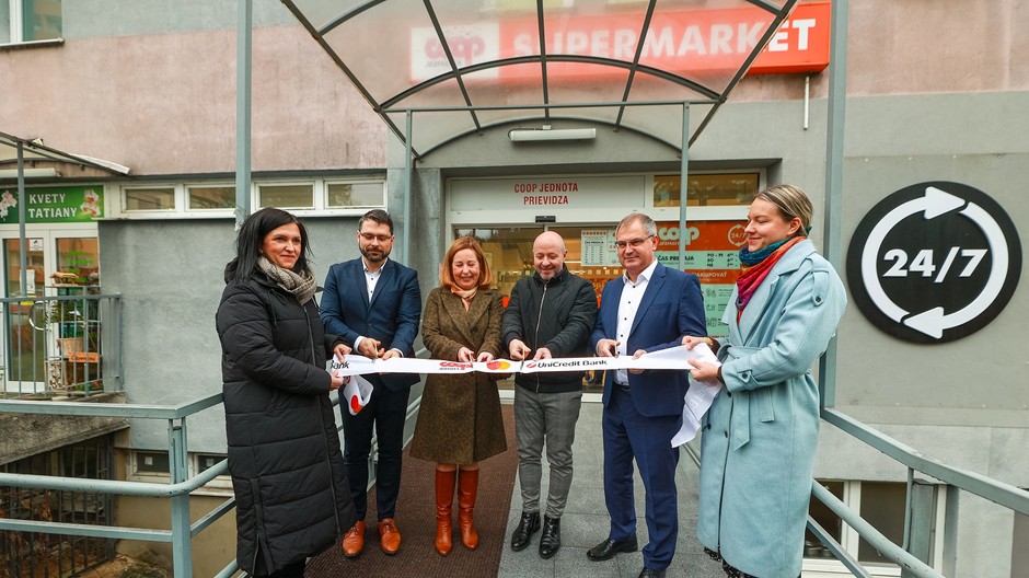 COOP Jednota Supermarket Handlova