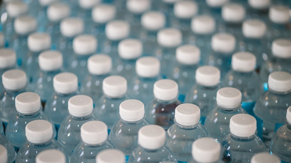 palstové fľaše PR správa