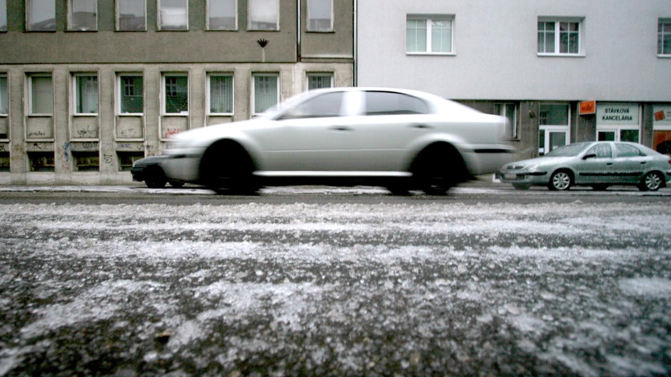 Poľadovica  na ceste