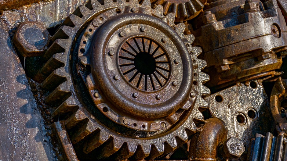 rusty-gear-assembly
