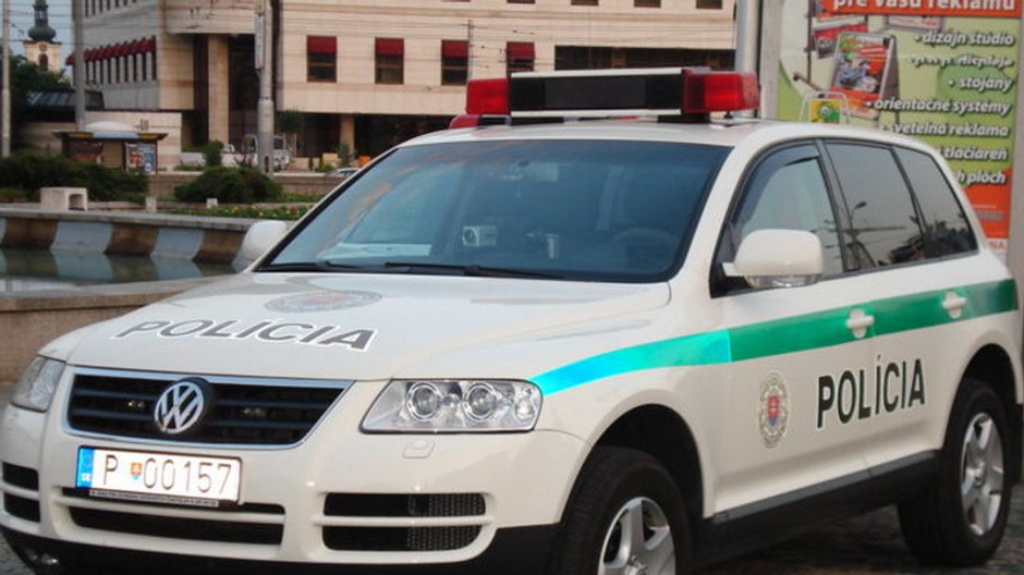 policajné auto2
