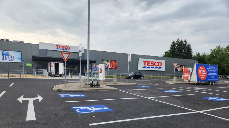 TESCO VRANOV nad TOPLOU 1