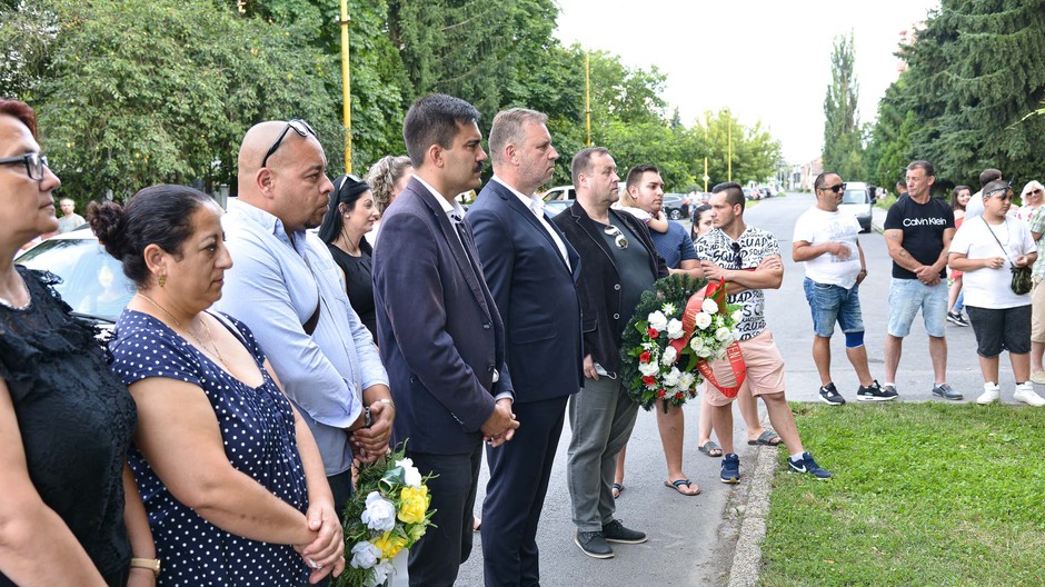 V Rimavskej Sobote si uctili Svetový deň rómskeho holokaustu