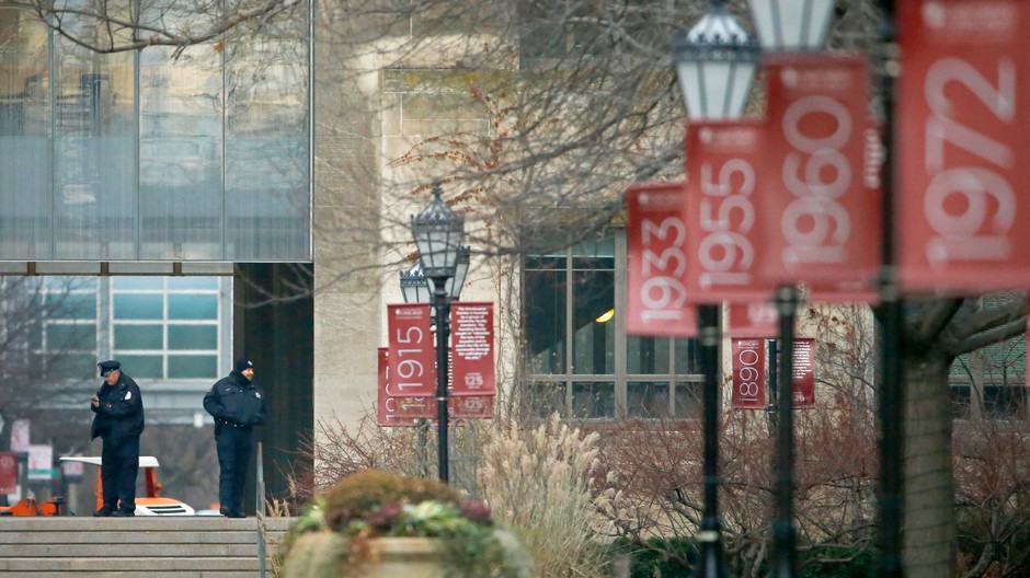 Chicago zatkli študenta vyhrážal sa univerzita