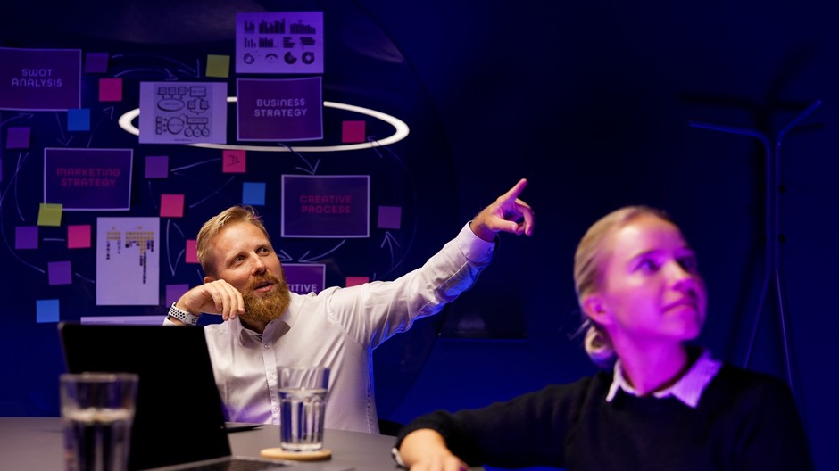 fintokei_ilustracni_1