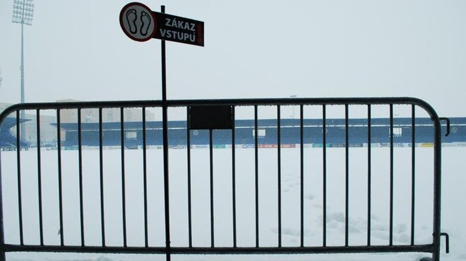 zasnezeny stadion FK Senica