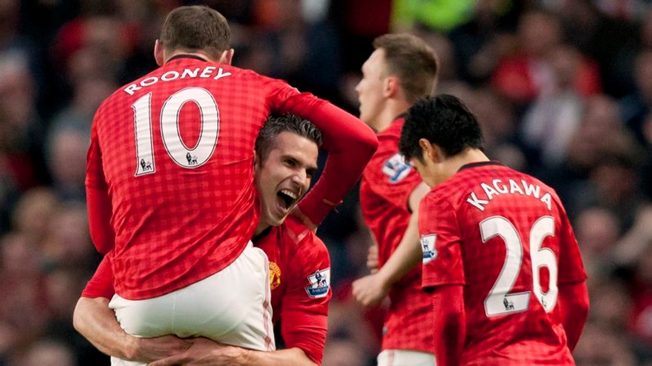 Rooney a Van Persie oslava ManU.jpg