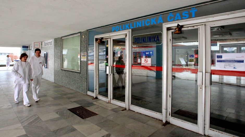 poliklinika lekári vchod