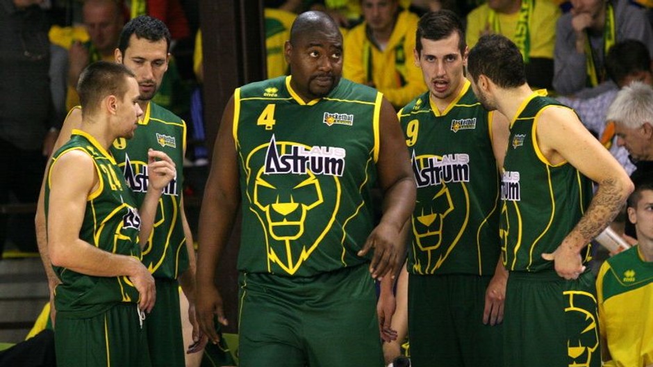 Basketbalisti Astrum Levice