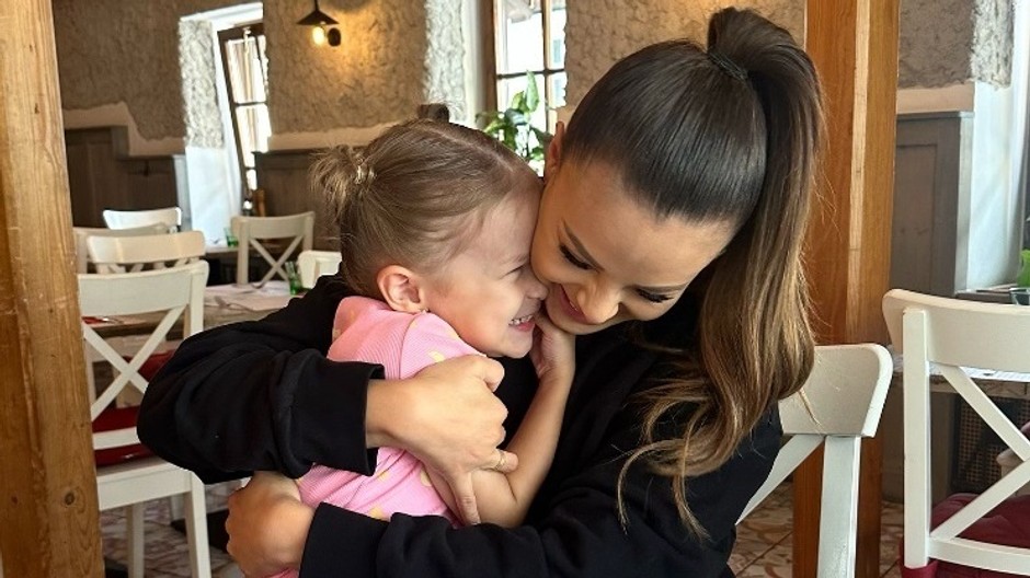 Monika Bagarova s dcerou