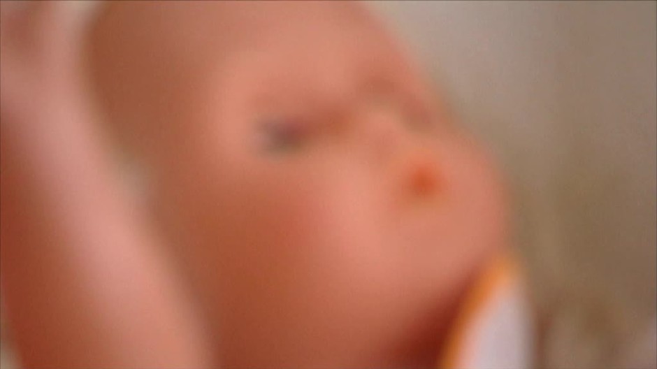 Muž pri detskom ihrisku ohrozoval dieťa palicou202