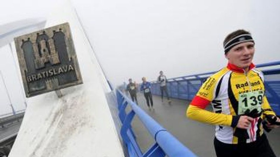 Silvestrovský beh bratislavskými mostami