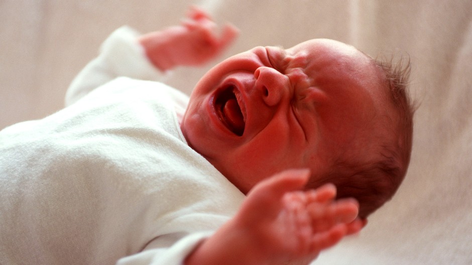 novorodenec place ilustracne foto