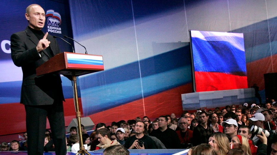 putin na tribune ludia volby