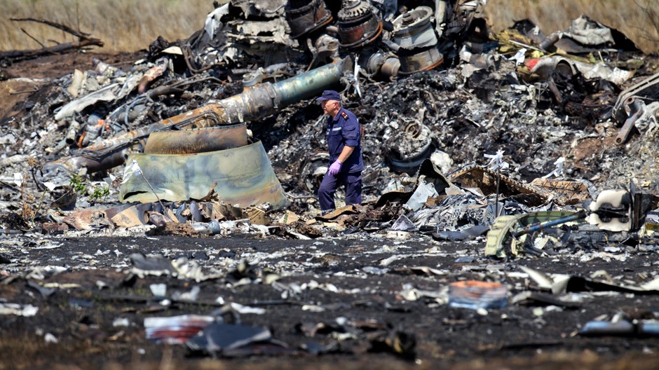 Lietadlo MH17 miesto tragédie záchranár