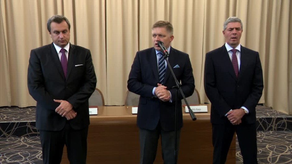 Fico, Danko a Bugár sa dohodli, že sa už nebudú prekvapovať2771