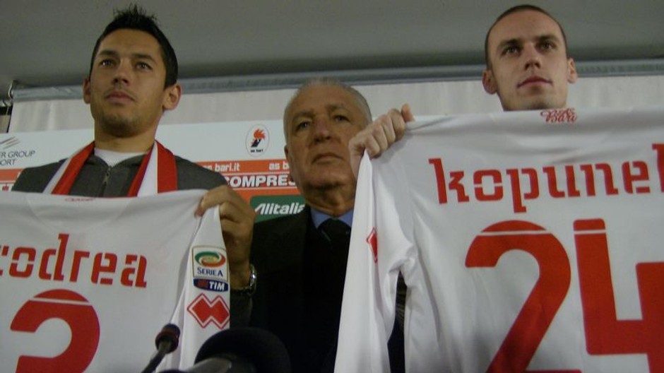 Kopúnek s dresom Bari