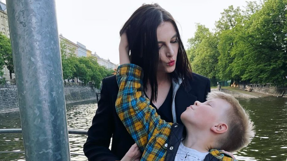 Iva Fruhlingova so synom