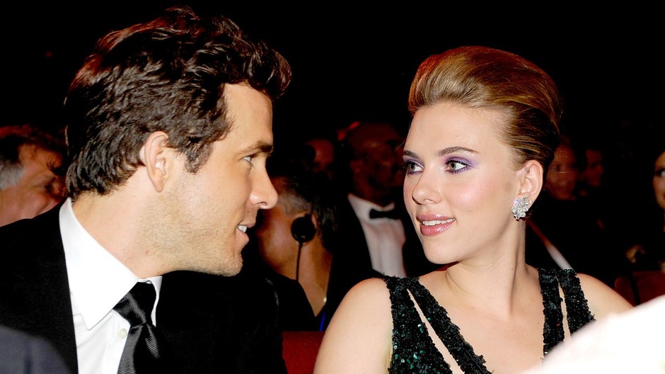 scarlett johansson ryan reynolds.jpg