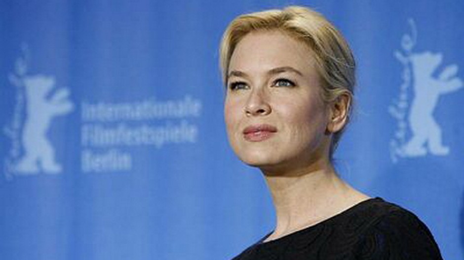 Renee Zellweger na modrom pozadí, hlava