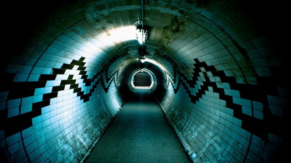 Podzemný tunel, svetlo