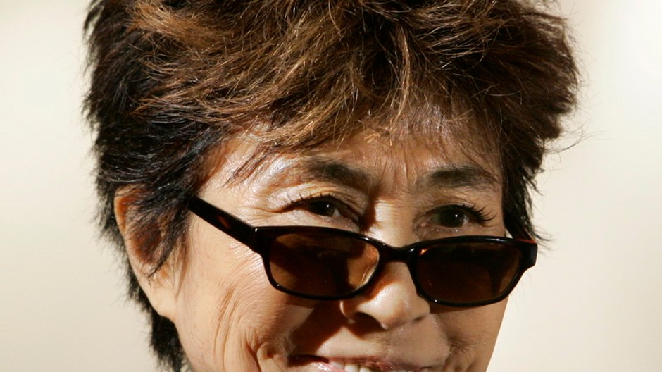 Manželka Johna Lennona mu ako narodeninový darček postavila na Islande svetelnú vežu.