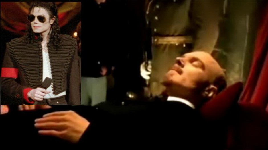 Michael Jackson, Lenin v mauzóleu, koláž
