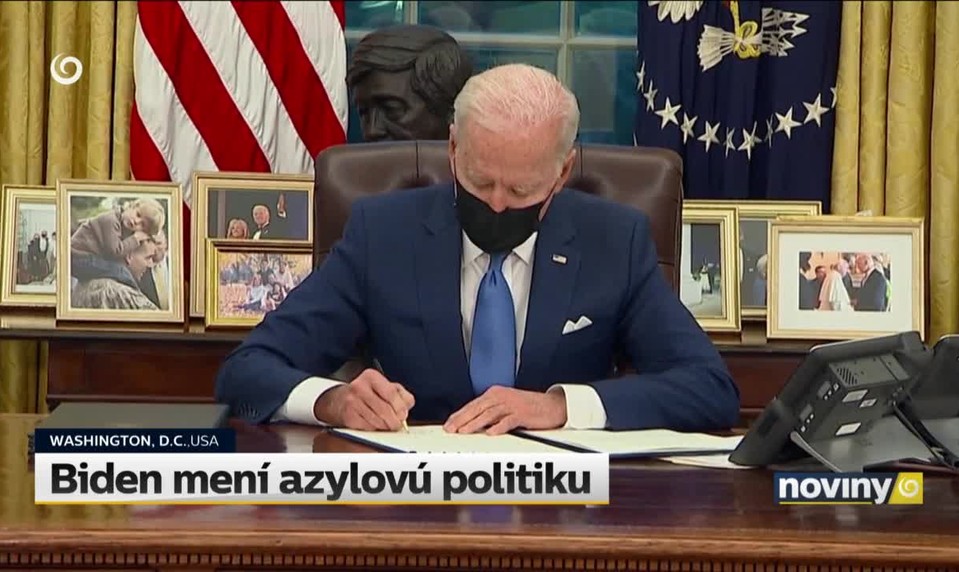 Biden mení azylovú politiku