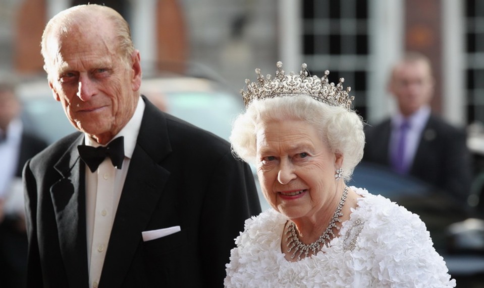 Tajomstvo je vonku. Odhalili skutočnú príčinu smrti manžela kráľovnej Alžbety II.