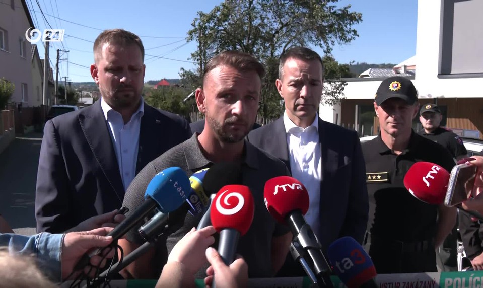 Šutaj Eštok o detailoch útoku na škole v Staškove: Riaditeľka zabránila väčšej tragédii