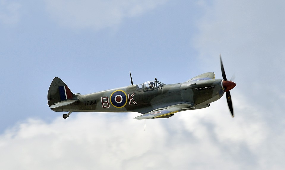 Lietali na ňom československí letci počas druhej svetovej vojny, teraz sa spitfire vrátil do Prahy