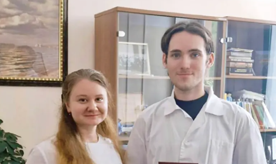 Po smrti laborantky zaviedli rozsiahle opatrenia. Podozrenie na mor už sleduje aj Biely dom