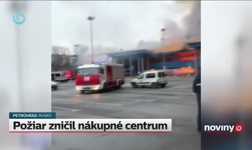 Požiar zničil nákupné centrum