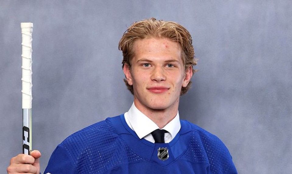 Obranca ŠTRBÁK podpísal nováčikovský kontrakt s Buffalom