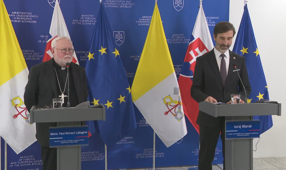 Tlačová beseda: Vzťahy Slovenska so Svätou stolicou