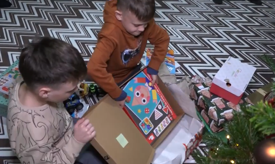 Darované Vianoce TV JOJ: Dobrosrdeční ľudia vyzbierali peniaze pre deti, ktoré prišli o rodičov