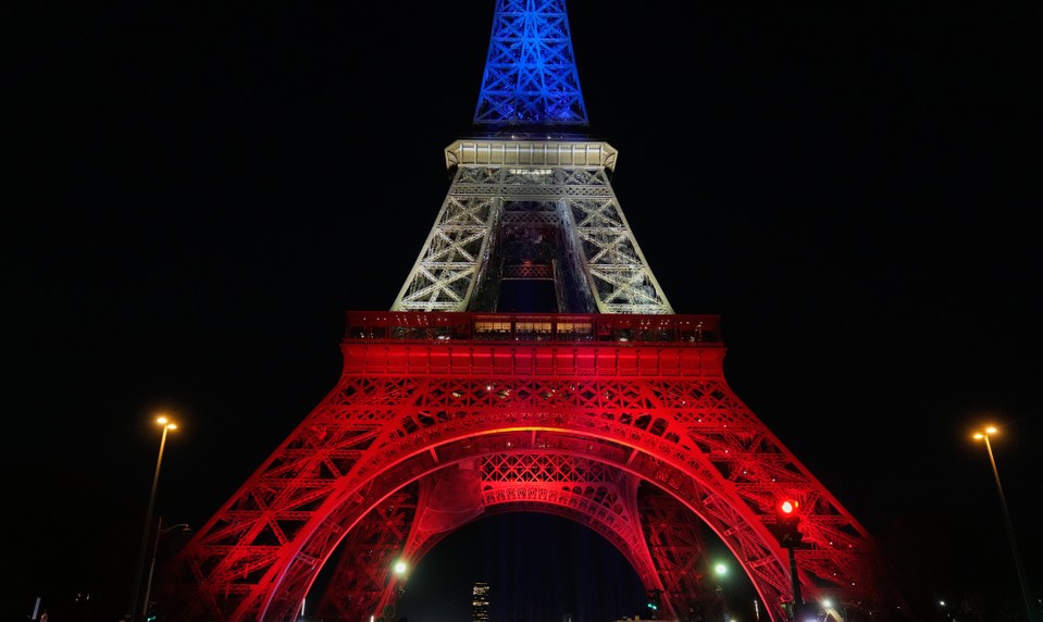 Neznámy páchateľ v metre v centre Paríža bodnou zbraňou zranil tri ženy