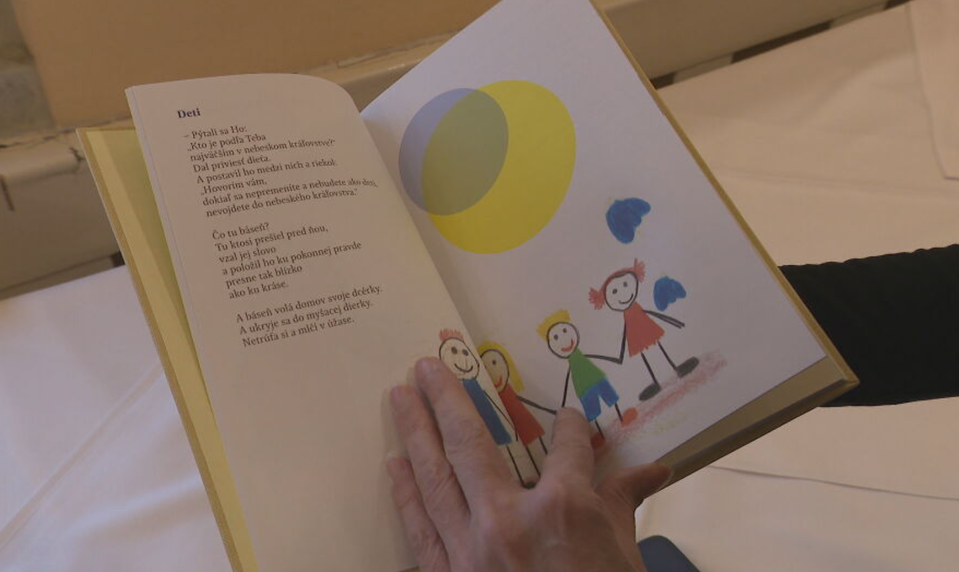 Milan Rúfus ožíva v novej zbierke. Nepublikované básne pomôžu deťom z detských domovov