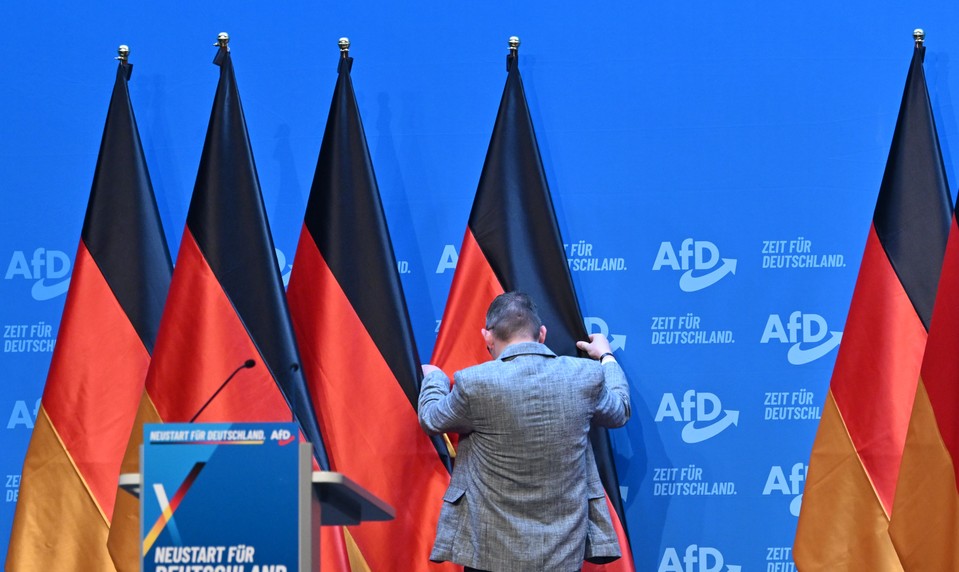 V Erfurte sa koná zjazd pravicovo extrémistickej strany AfD. Protestuje proti nemu 20-tisíc ľudí