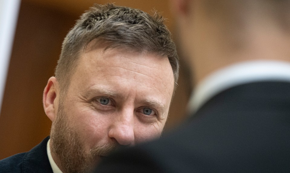 Opozícia reaguje na trestné stíhanie Kotlára: Musí opustiť funkciu splnomocnenca