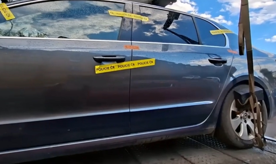Polícia v Prahe rieši brutálne znásilnenie, podozrivý sa mal vydávať za taxikára