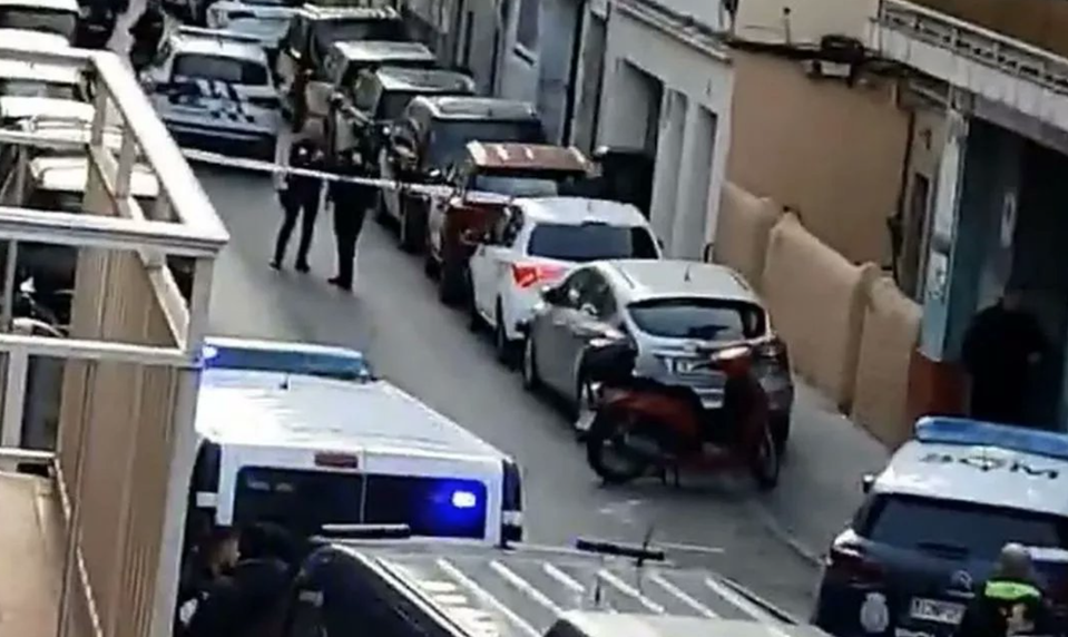 Tínedžer pobodal troch ľudí a pri zatýkaní mal kričať "Alláhu akbar"